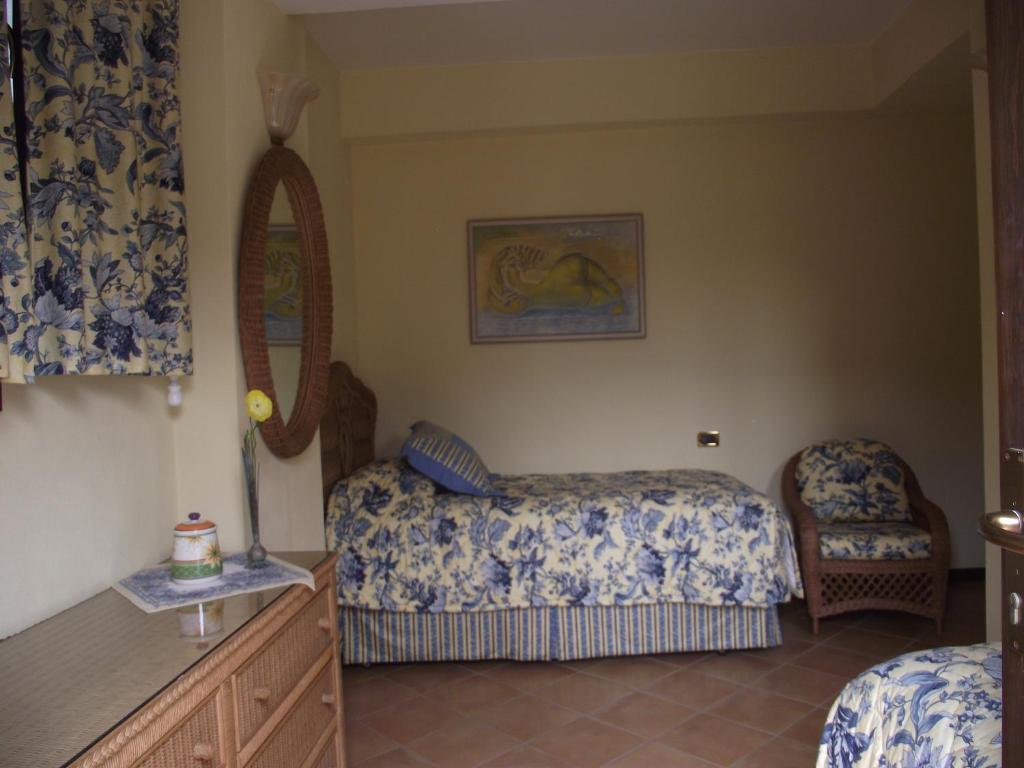 Villa Castiglioni Apartment Laglio Habitación foto